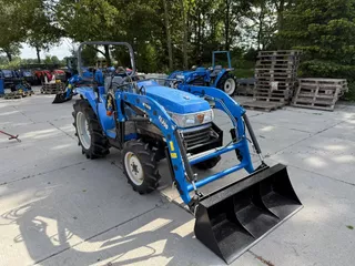 Iseki Geas 23 met voorlader