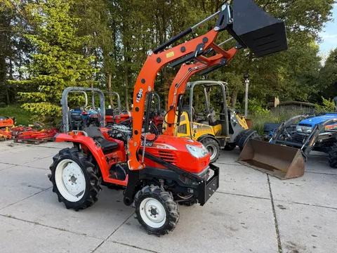 Kubota KT20 met voorlader