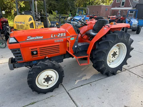 Kubota L1-295
