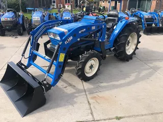 Iseki TA275 met voorlader