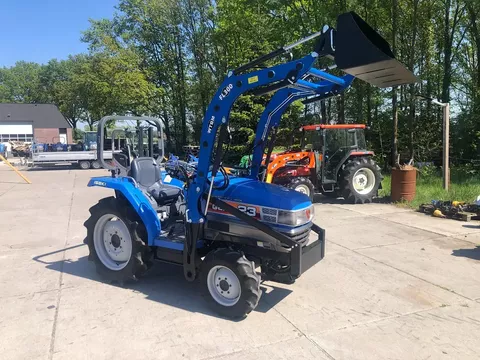 Iseki Geas 23 met voorlader