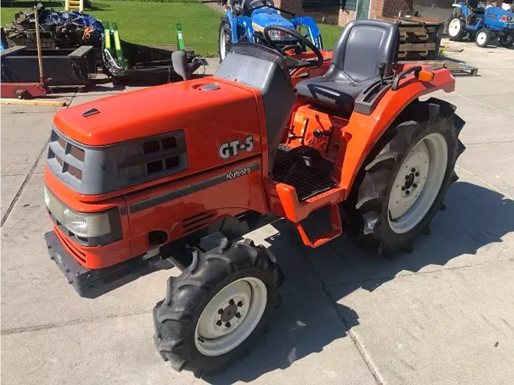 Kubota GT5