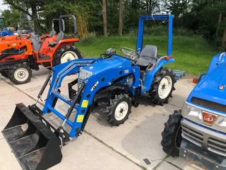 Iseki Sial15 met voorlader